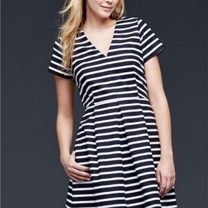 GAP‎ Blue and White Stripe V-Neck A-Line Dress